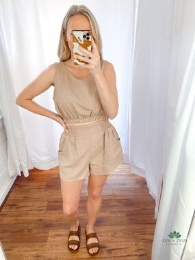 Sleeveless Crop Top